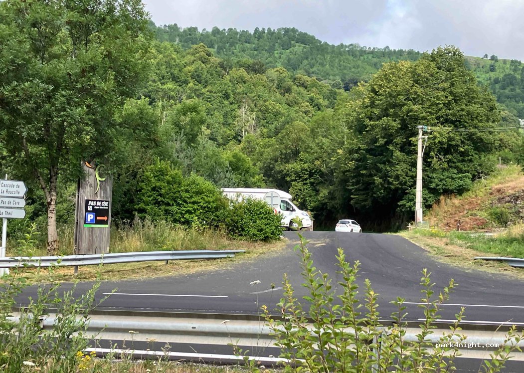 (15800) Thiézac - N122 — foto 2