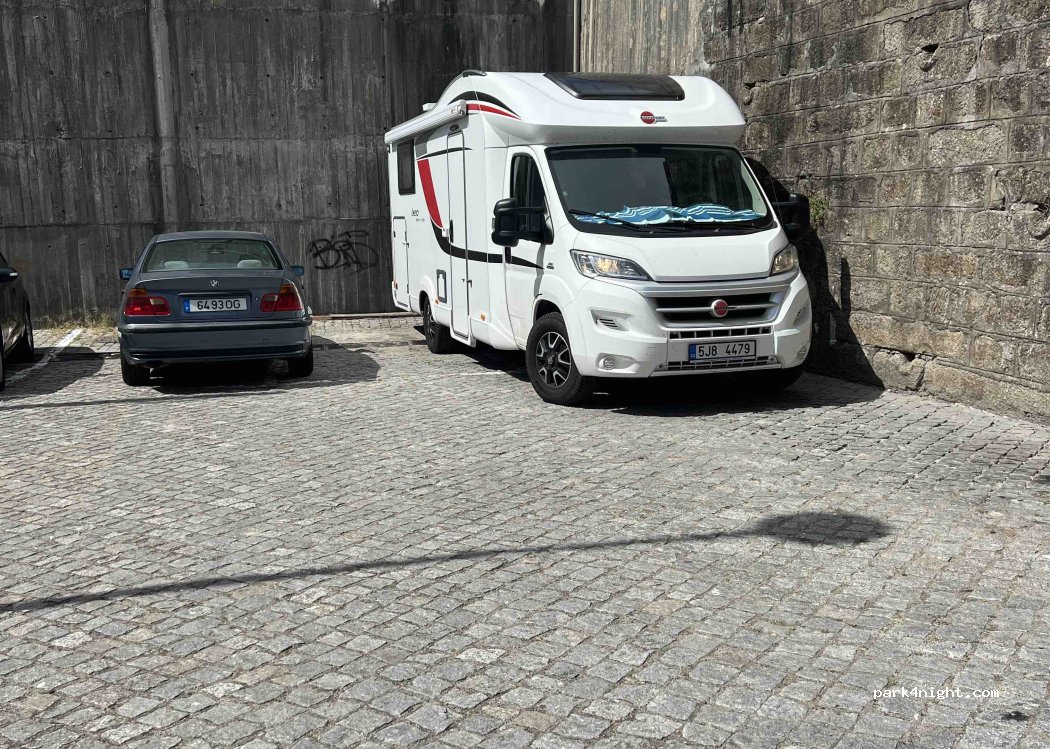 (4430-999) Vila Nova de Gaia - 35 Rua Jau — foto