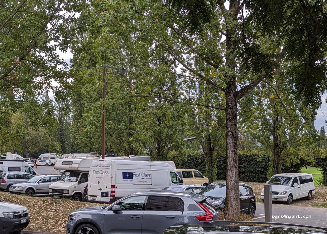 (1007) Lausanne - Av. Pierre-de-Coubertin — foto 2