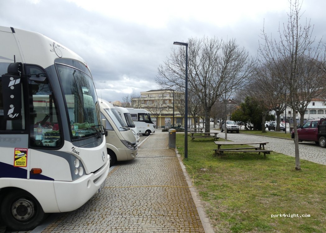 (5350-022) Alfândega da Fé - R1 de Maio — foto 4