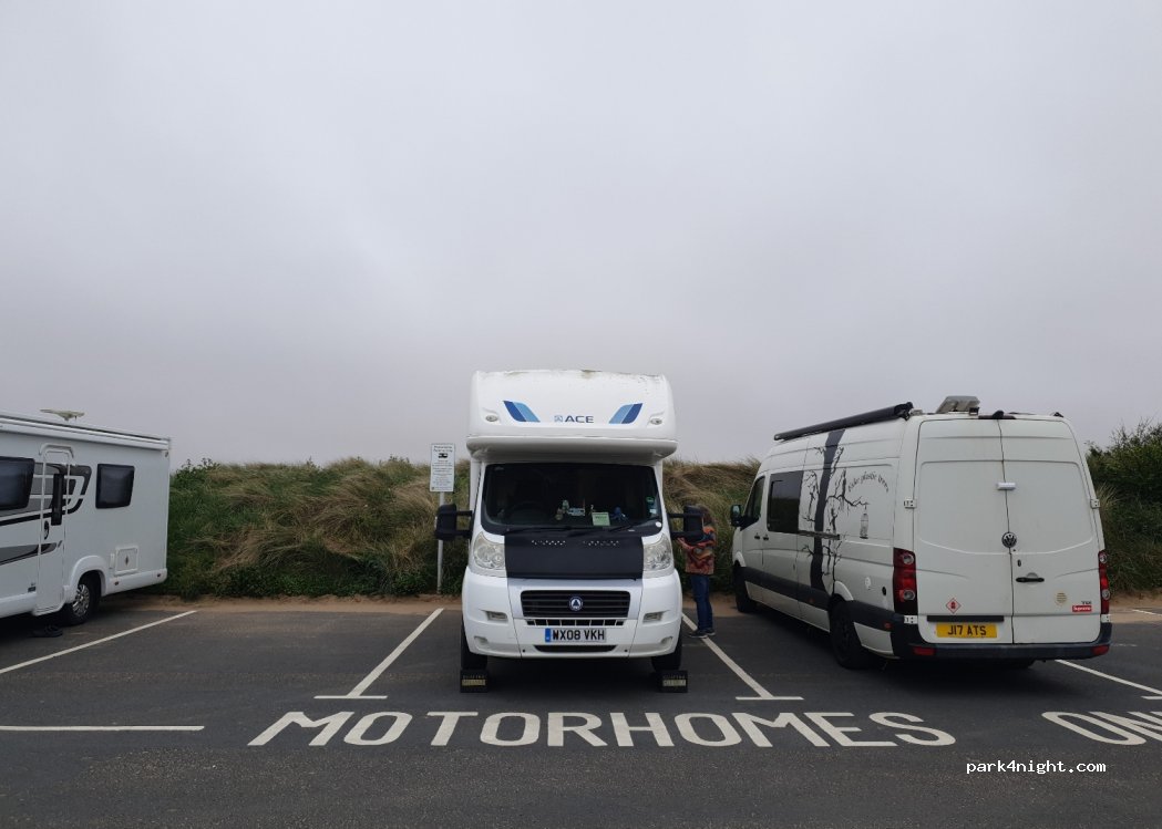 (FY8 1WA) Lytham Saint Annes - 99 South Promenade — foto