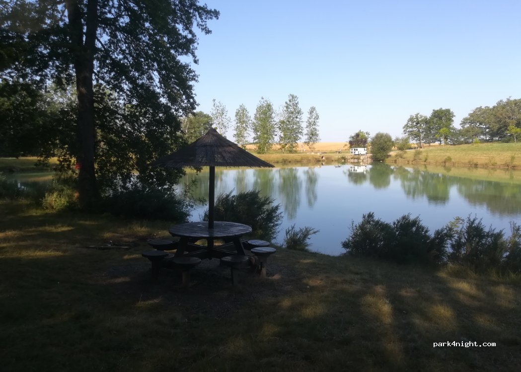 (31370) Lahage - D58 — foto