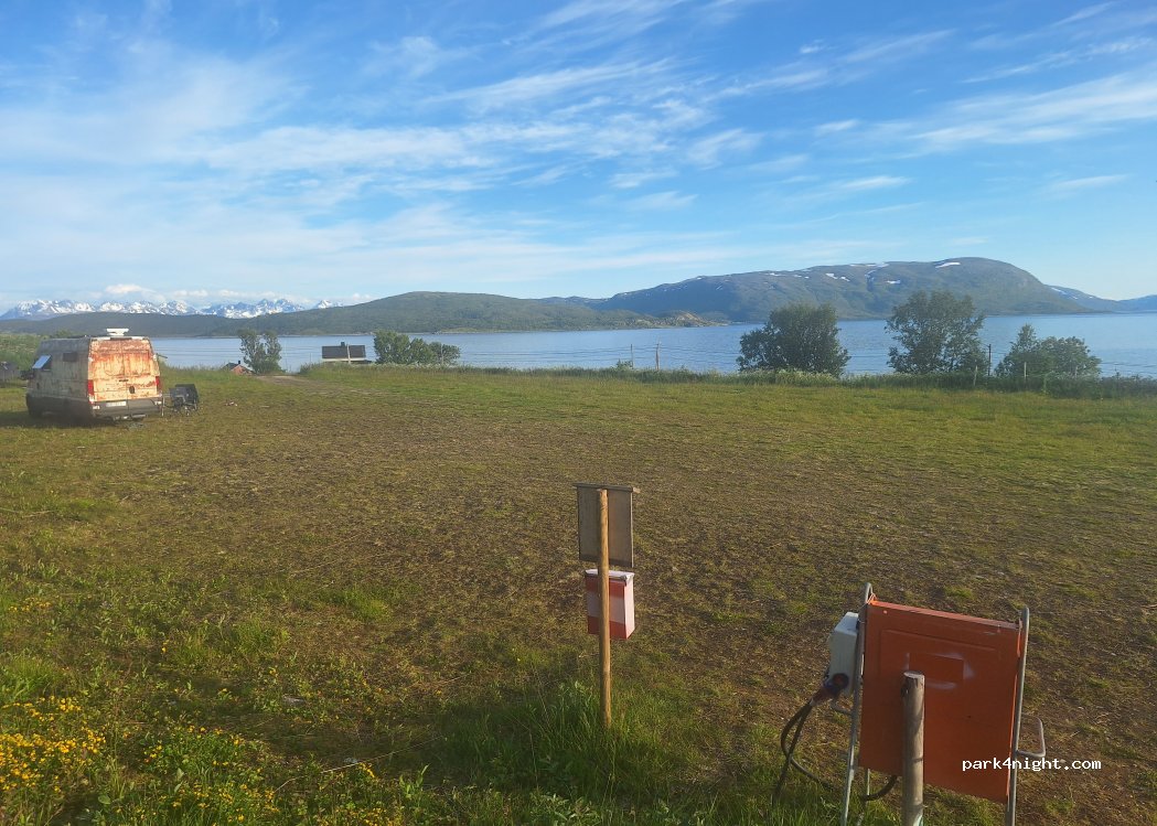 Vannøy bobilparkering — foto 3