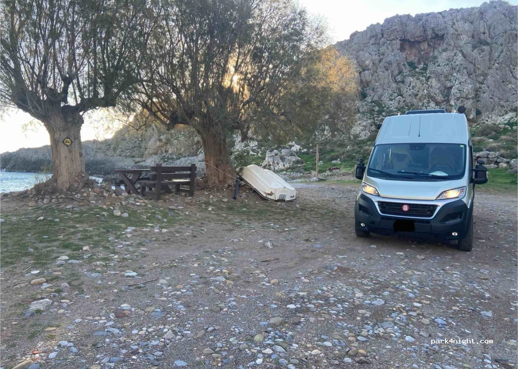 (723 00) Sitia - Epar.Od. Pl. - Zakrou — foto 2