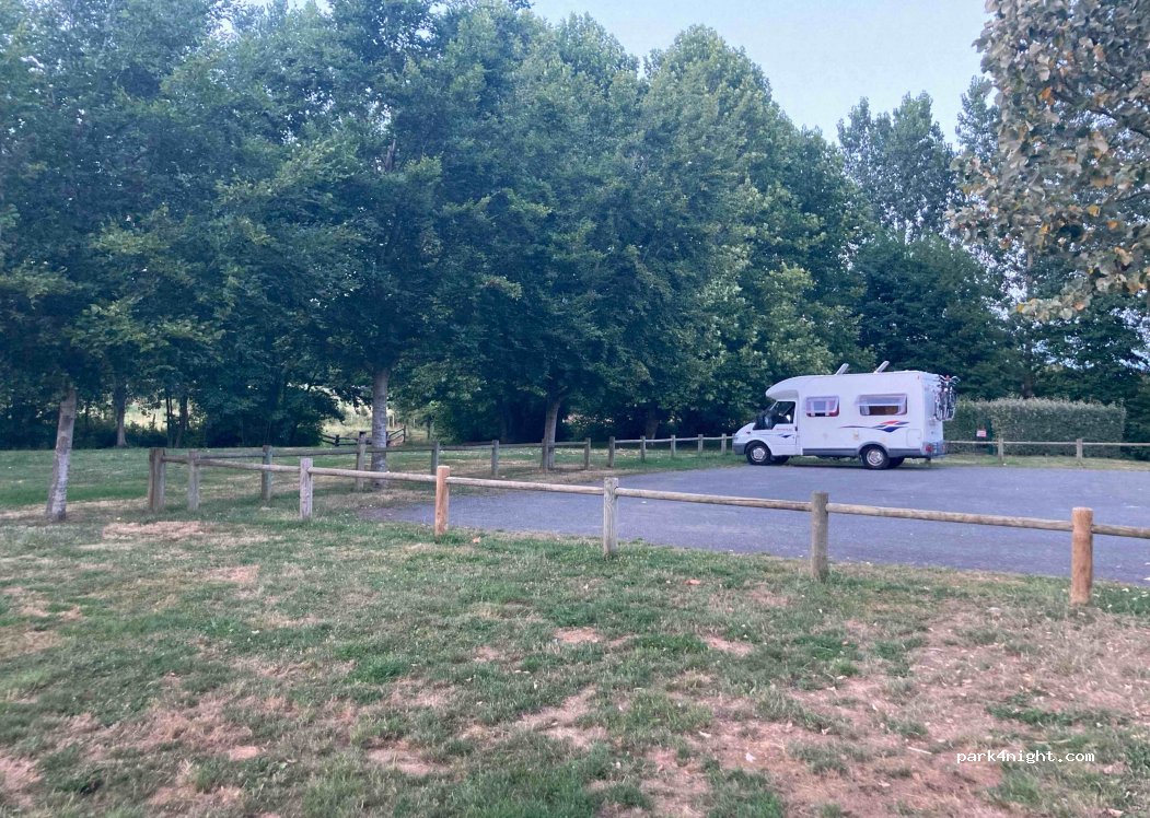 (72300) Souvigné-sur-Sarthe - 2 Rue de la Vallée — foto