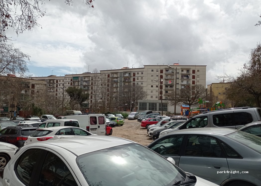 (08035) Barcelona - 20 Avinguda del Jordà — foto 2