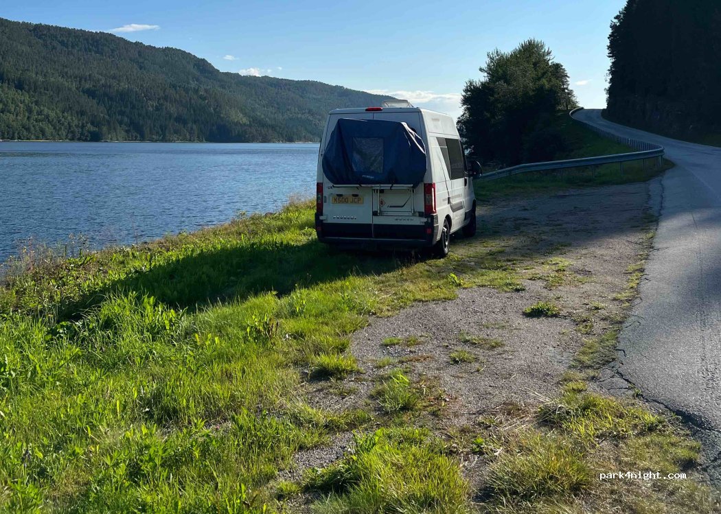 (6644) Bæverfjord - 1-3 Primær Fylkesveg 65 — foto