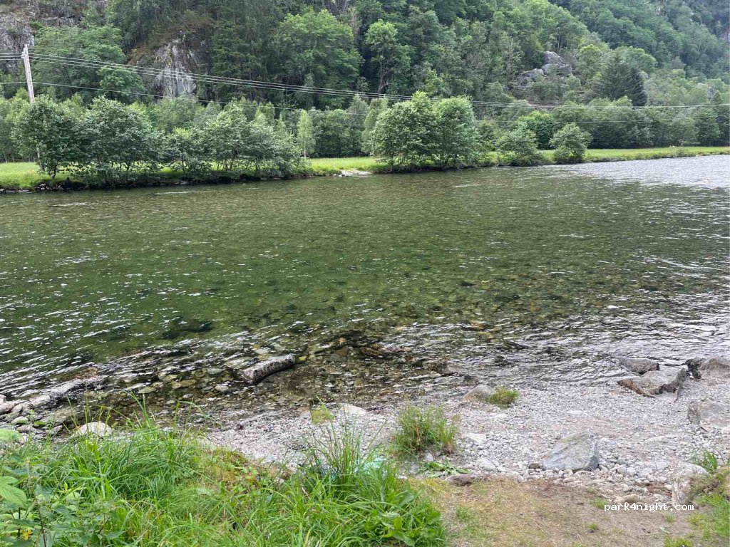 (5750) Odda - Riksveg 13 — foto 3