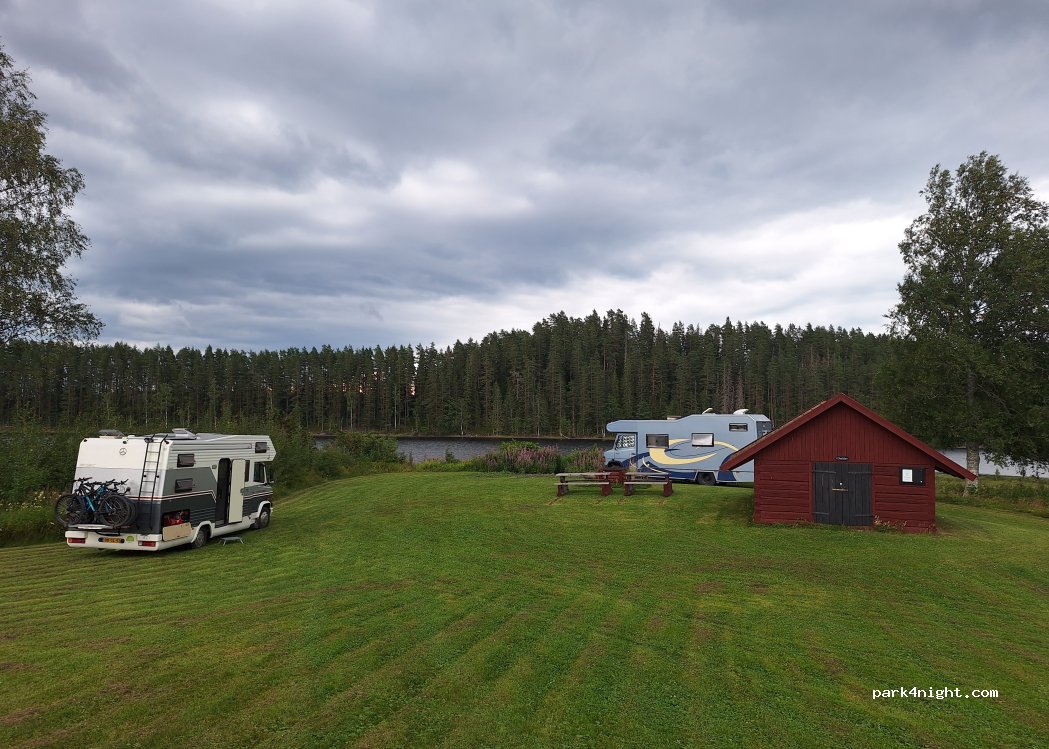 (777 93) Söderbärke - Backegårdsvägen — foto