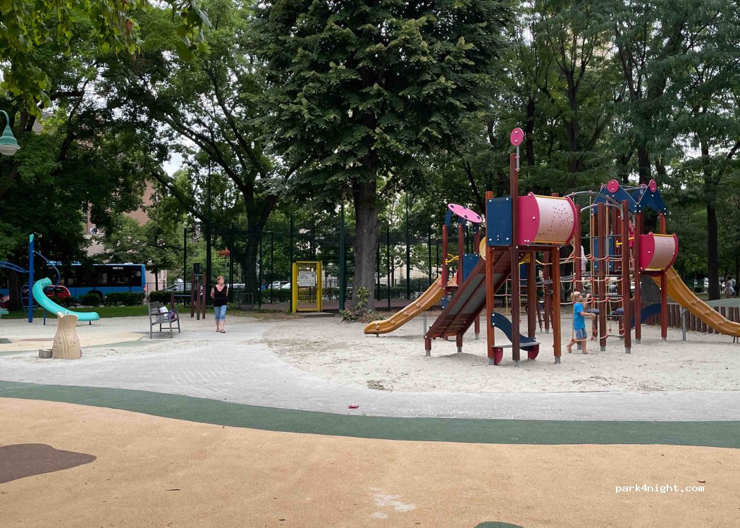 (1192) Budapest - 11 Kós Károly tér — foto 3
