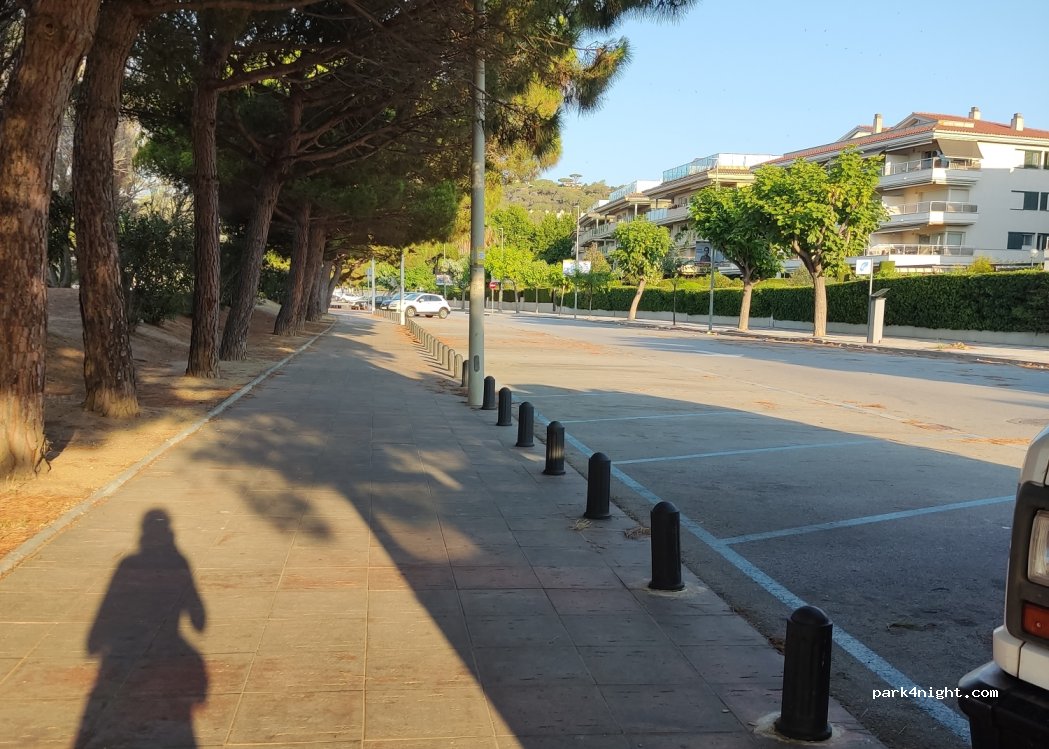 (17220) Sant Feliu de Guíxols - 63 Avinguda Jaume I — foto 2