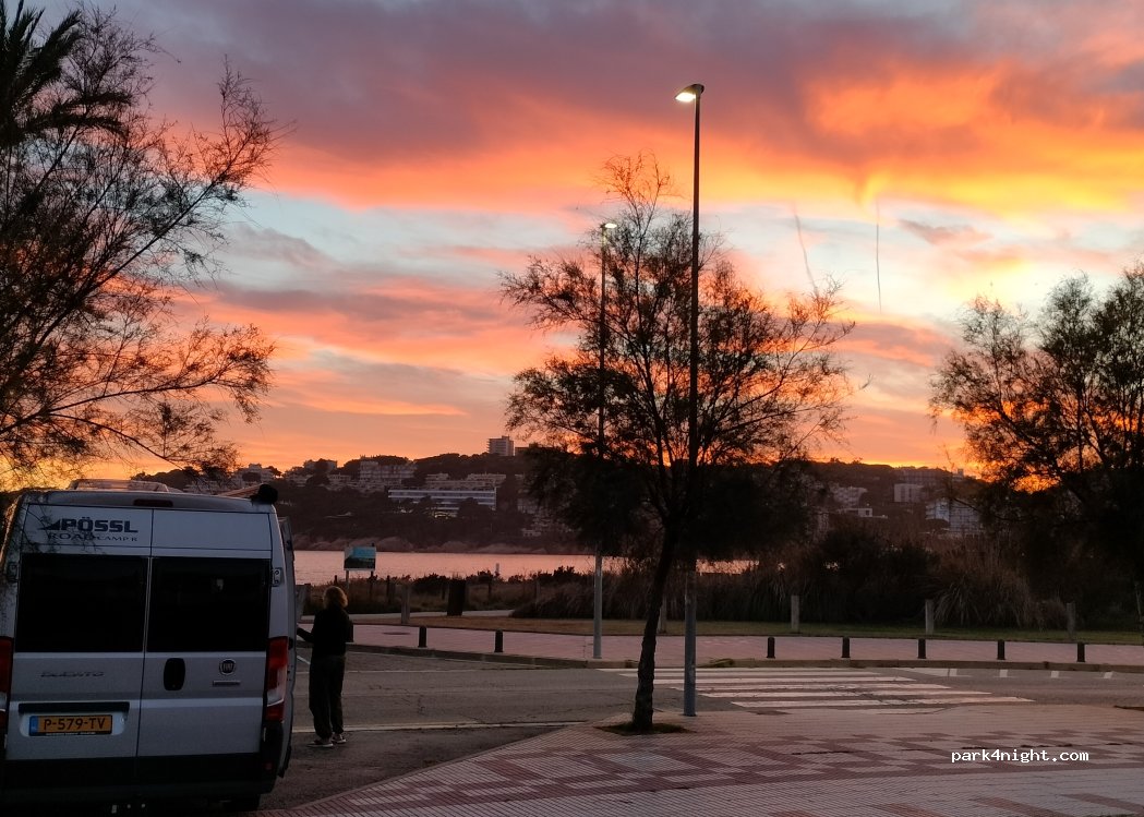 (17220) Sant Feliu de Guíxols - 63 Avinguda Jaume I — foto 3