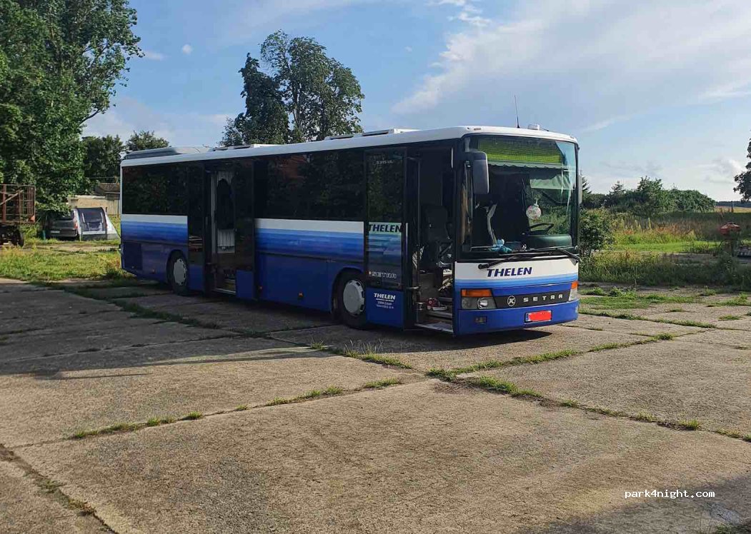 Wohnmobil Stellplatz an der alten Fachwerk Scheune — foto 4