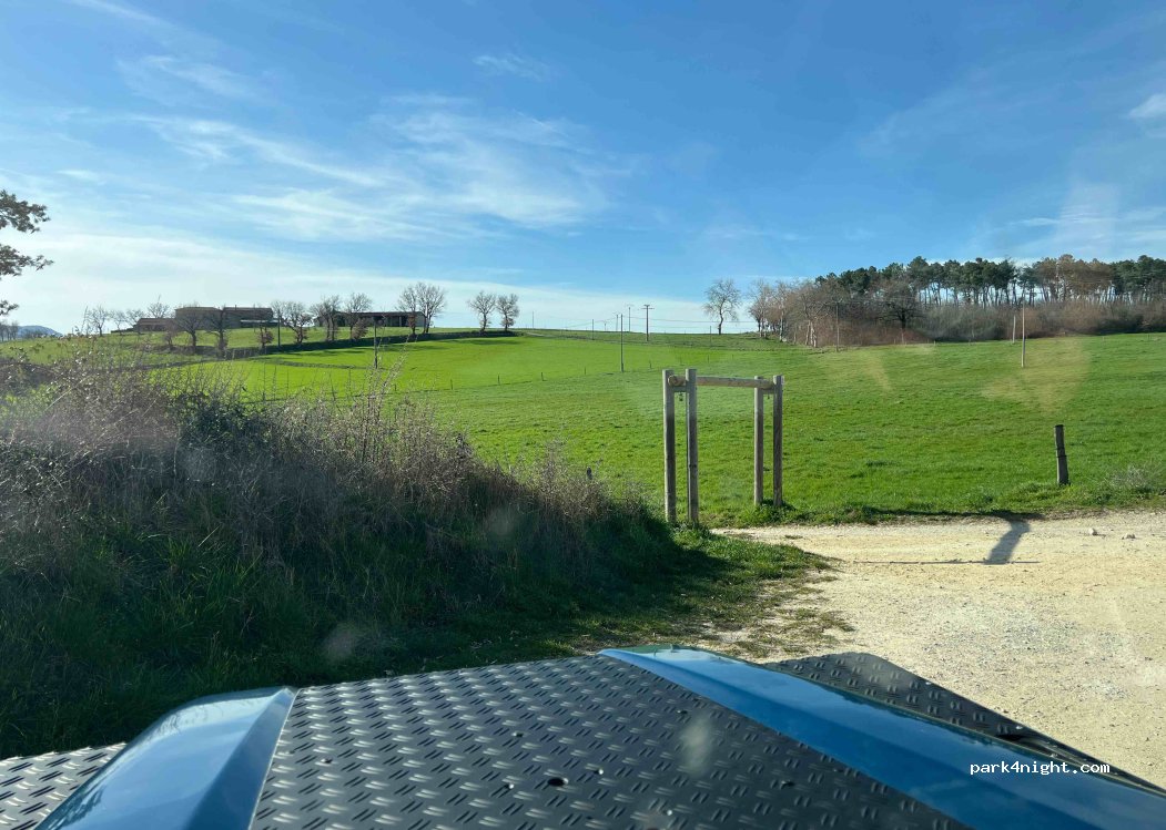 (07290) Saint-Jeure-d'Ay - 1720 Meinettes — foto 2
