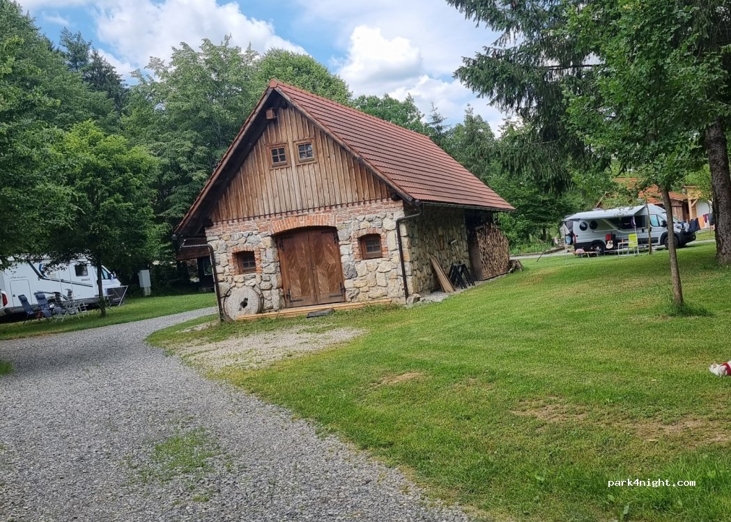Camp Lovšin Križevska — foto 3