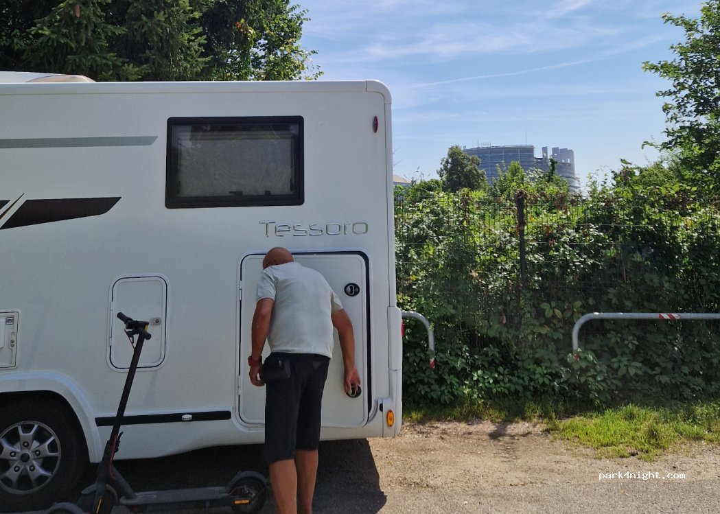 (67000) Strasbourg - 2908 Rue Pierre de Coubertin — foto