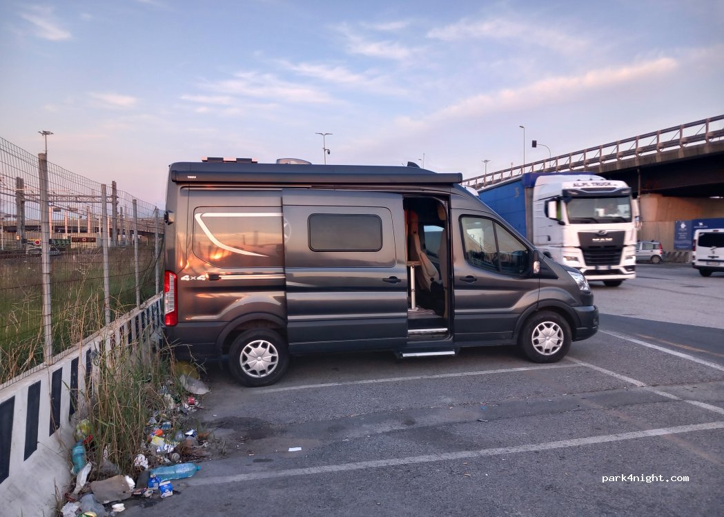 (57123) Livorno - 37 Viale Mogadiscio — foto 2