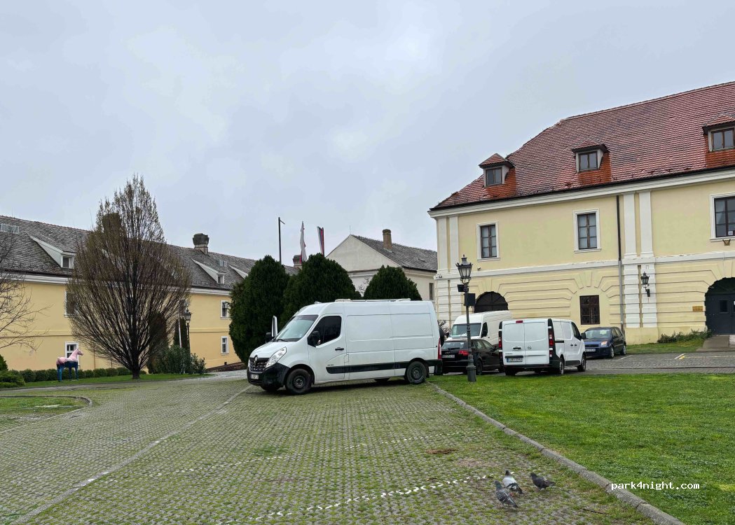 (21131) Petrovaradin - Unnamed Road — foto 2