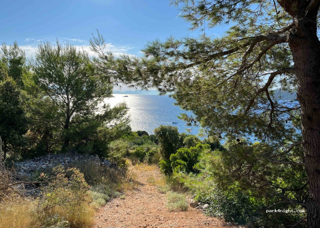 (21226) Vinišće - Unnamed Road — foto