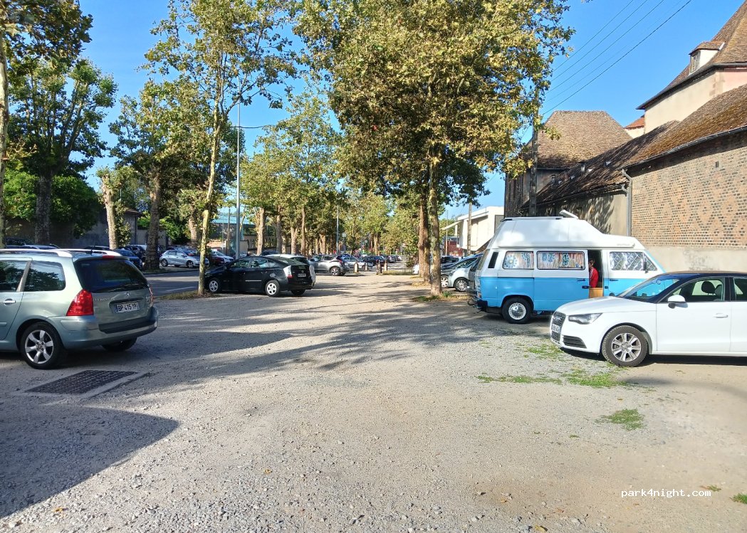 (03000) Moulins - 49 Cours de Bercy — foto