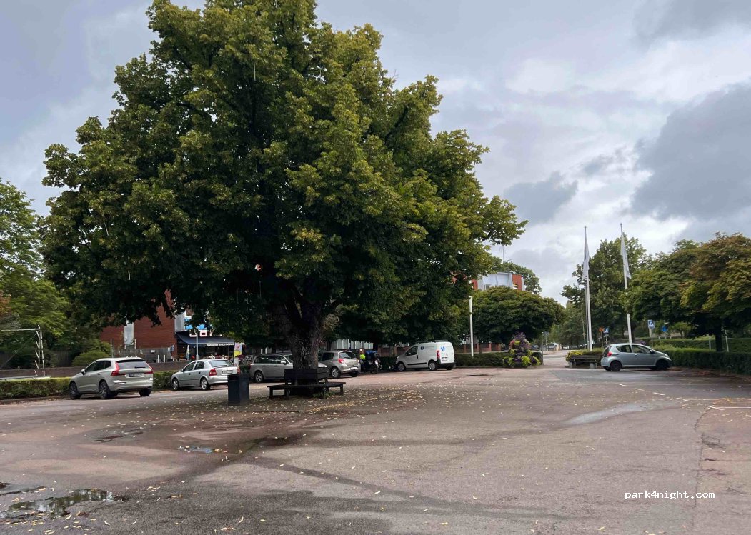(264 51) Ljungbyhed - 1 Parken — foto 3