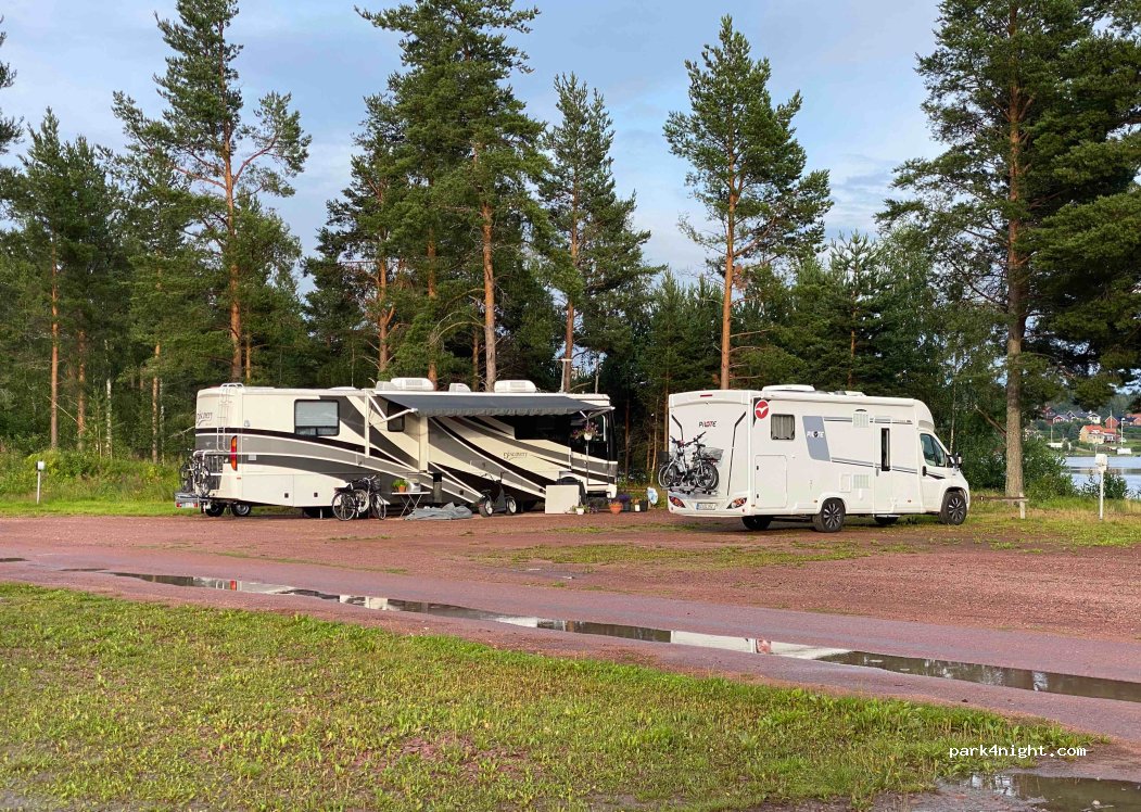 Ställplatser Mora Golfklubb — foto