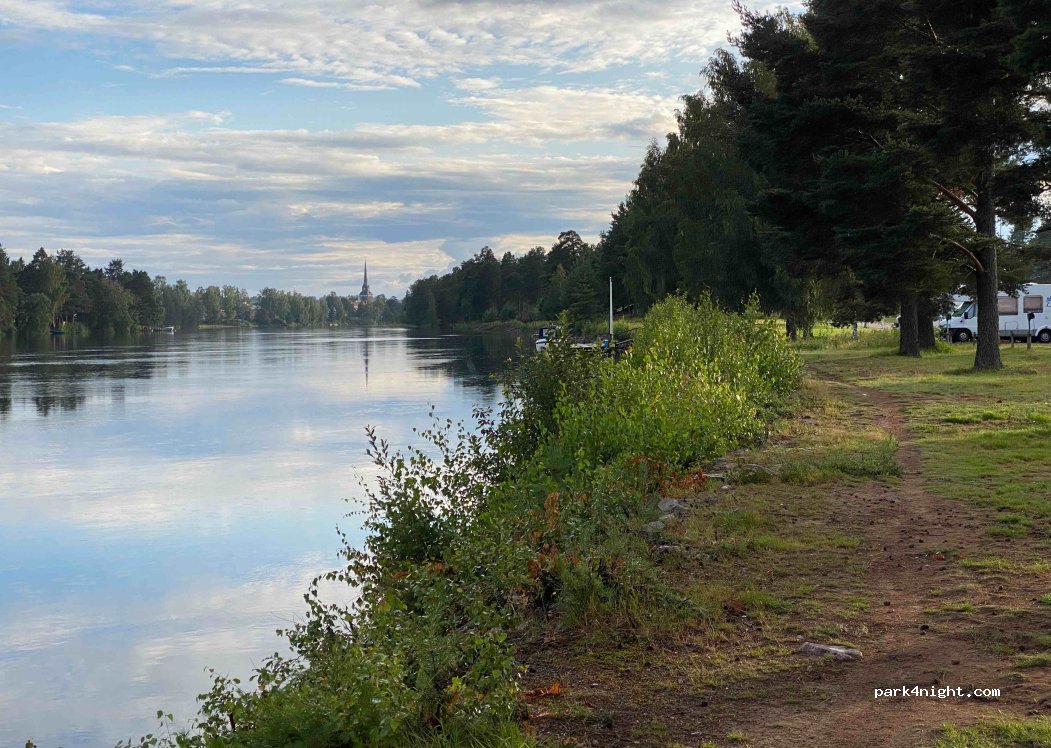Ställplatser Mora Golfklubb — foto 2