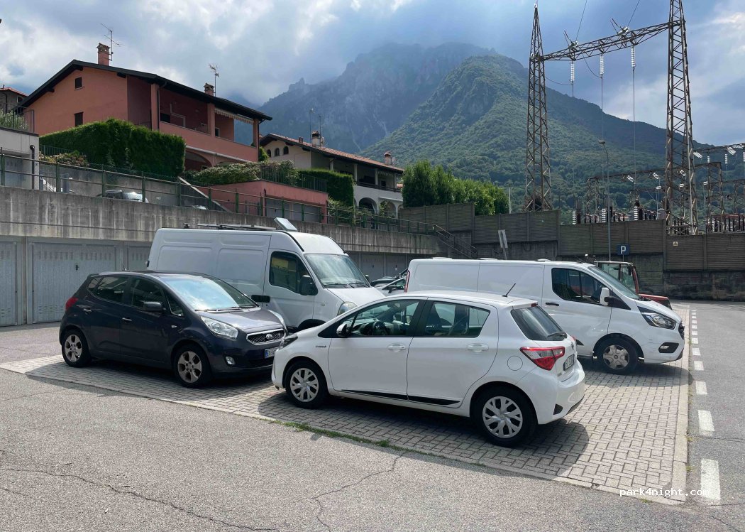 (23826) Mandello del Lario - 12 Via di Era — foto
