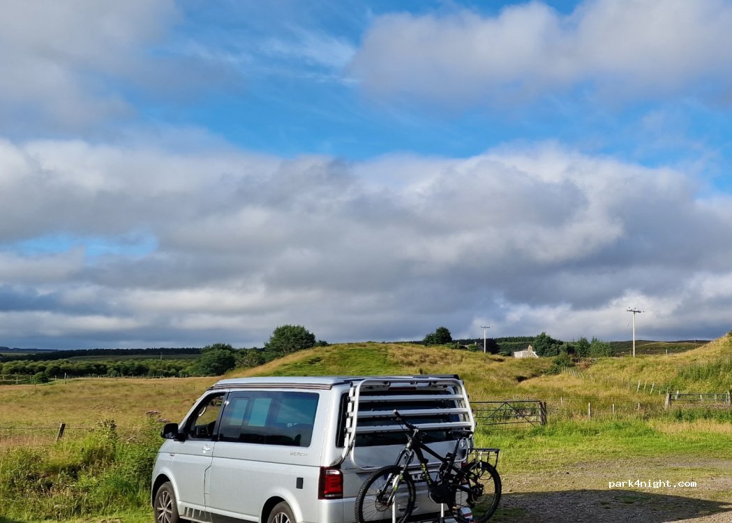 (KW13 6YT) Forsinard - Unnamed road — foto