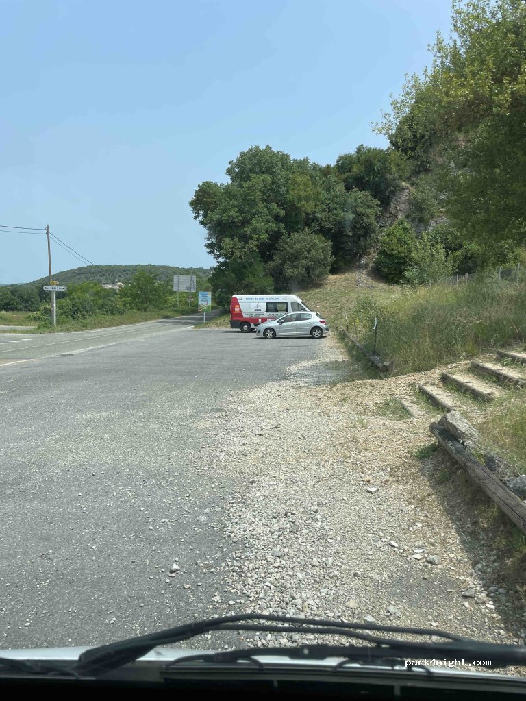 (30500) Allègre-les-Fumades - D37 — foto 2