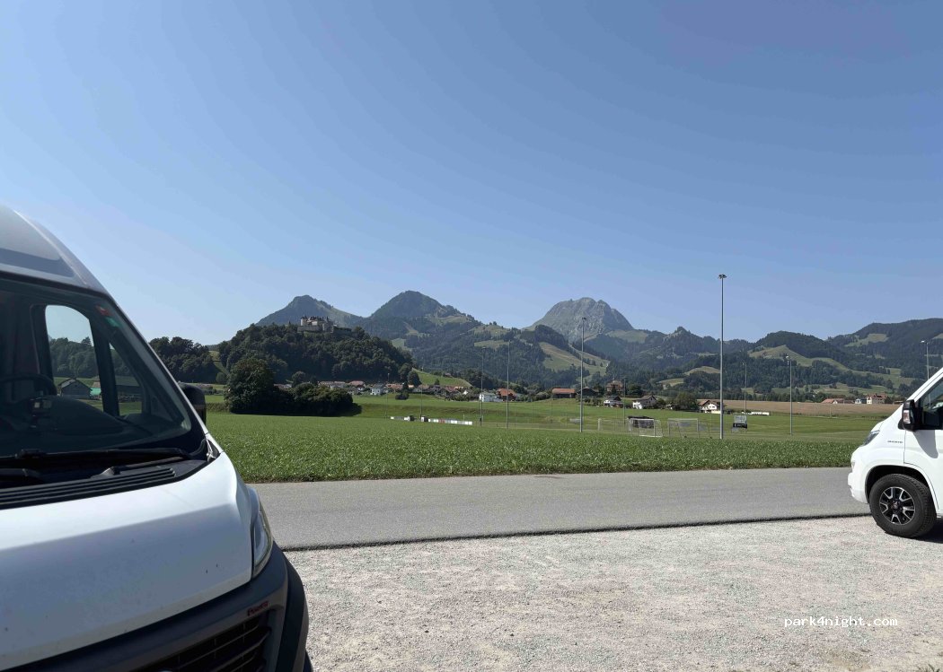 (1663) Gruyères - 40 Route de l'Aérodrome — foto 3