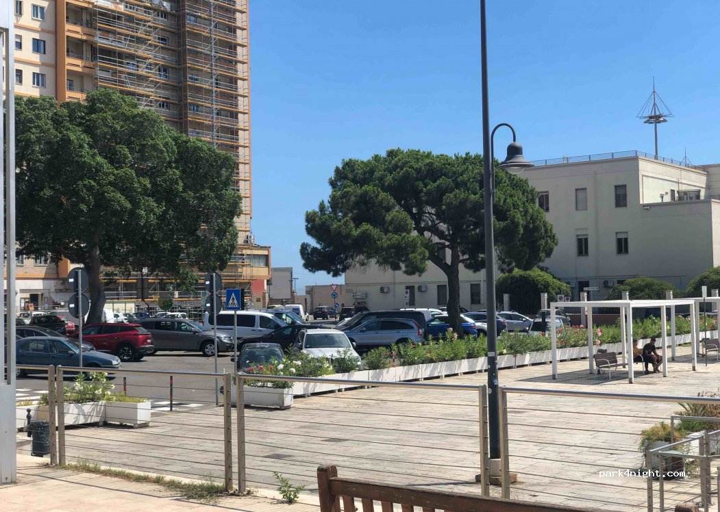 (09125) Cagliari - 5 Viale Cristoforo Colombo — foto 2
