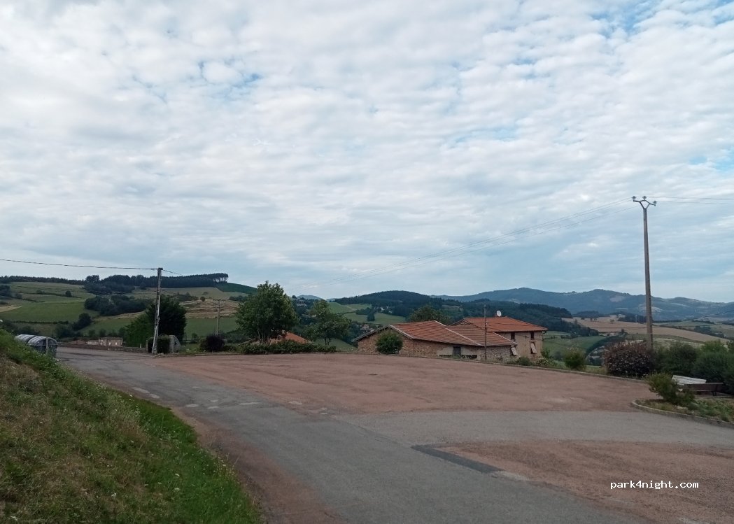 (69870) Saint-Just-d'Avray - 188 Chemin de Bellevue — foto 2