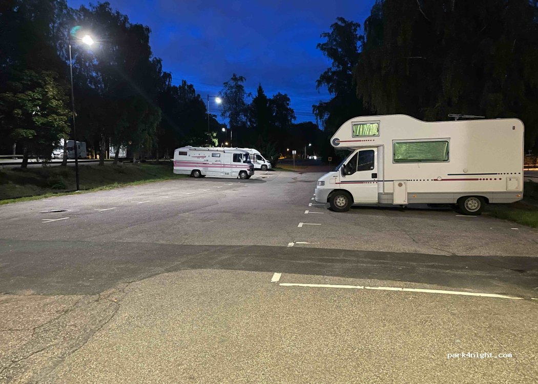 (461 53) Trollhättan - Nohabgatan — foto 2