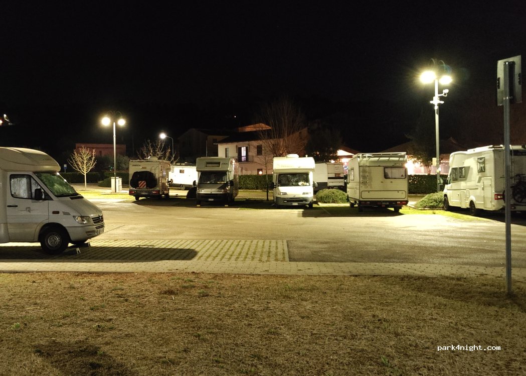 Area sosta camper San Feliciano — foto 3