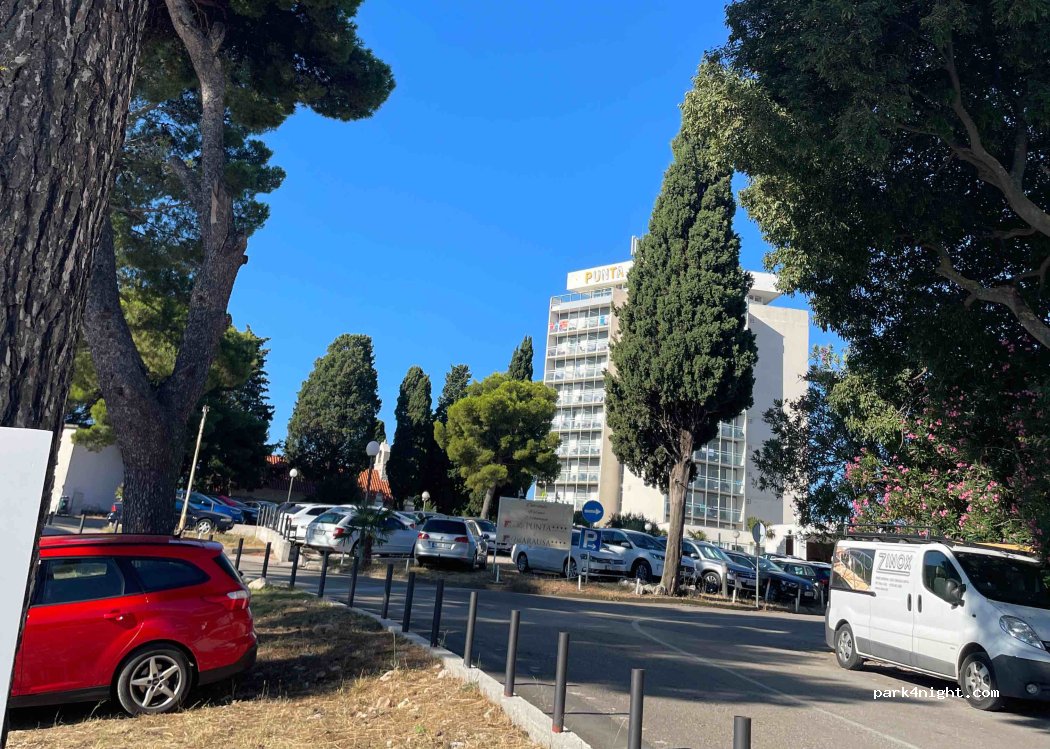(22211) Vodice - 1 Obala Vladimira Nazora — foto