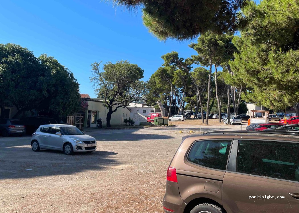 (22211) Vodice - 1 Obala Vladimira Nazora — foto 3