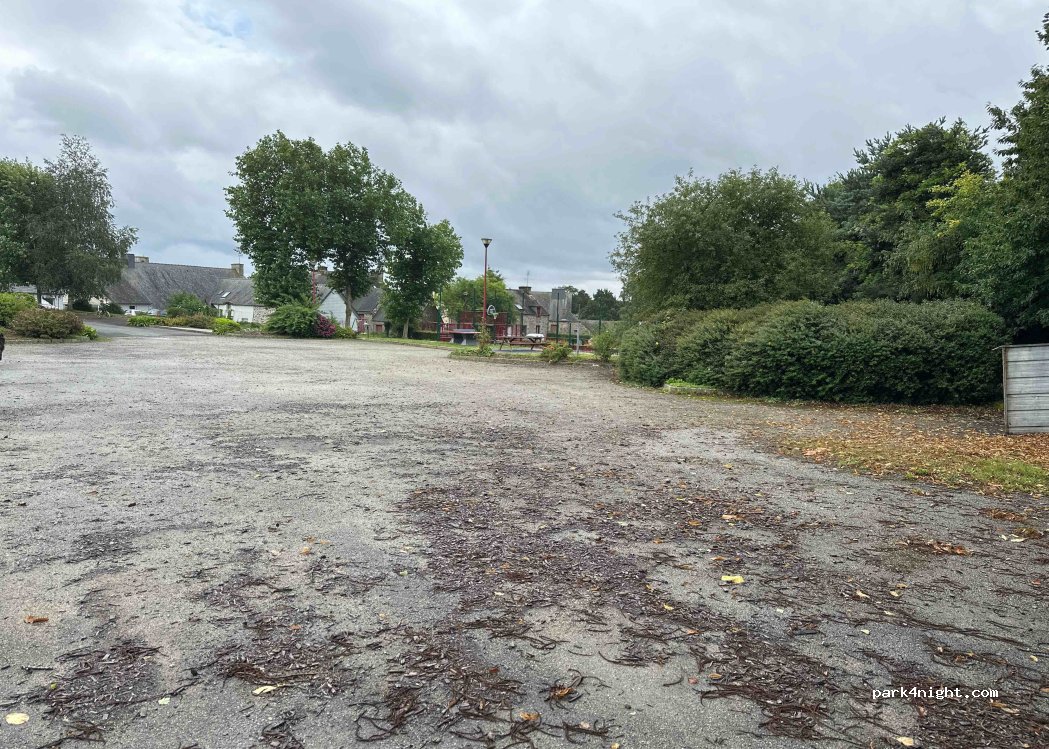 (22460) Grâce-Uzel - 7 Rue Notre Dame — foto 2