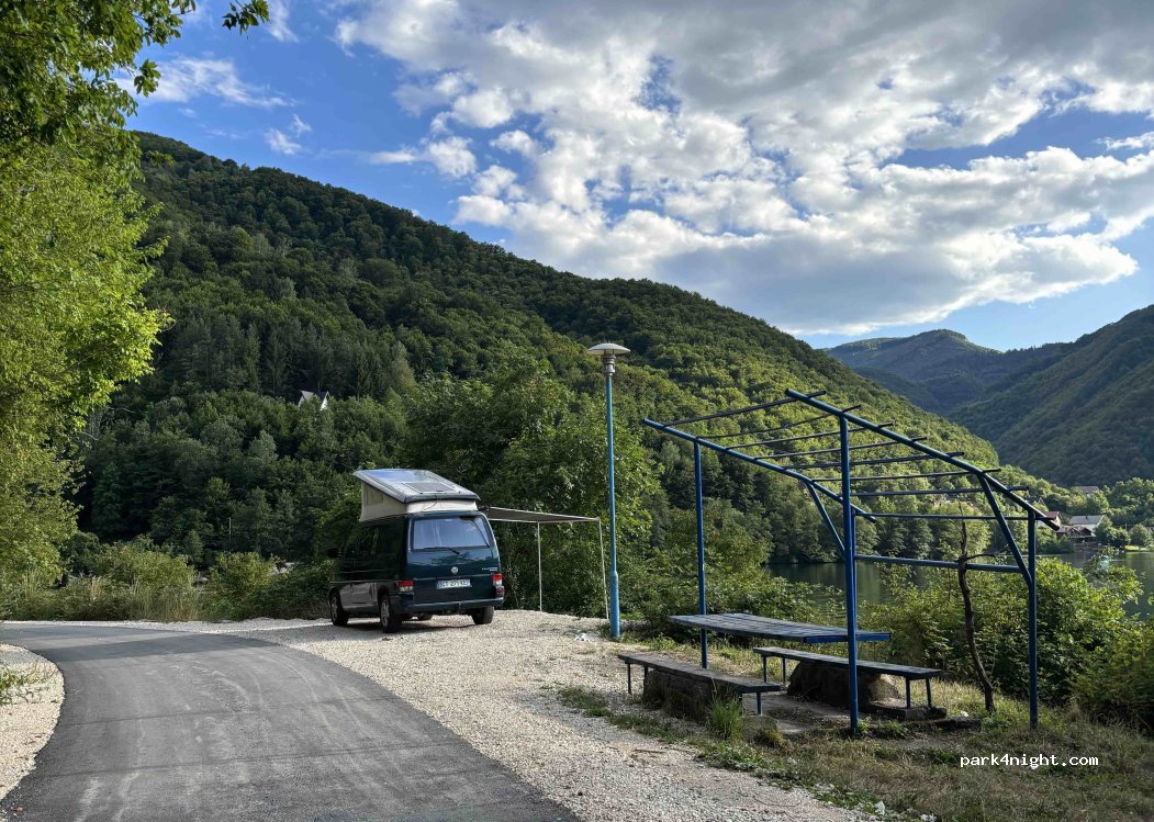 (70101) Jajce - — foto 2