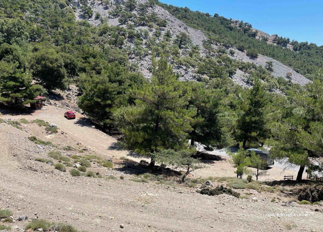 (700 04) Kato Simi - Unnamed Road — foto 3