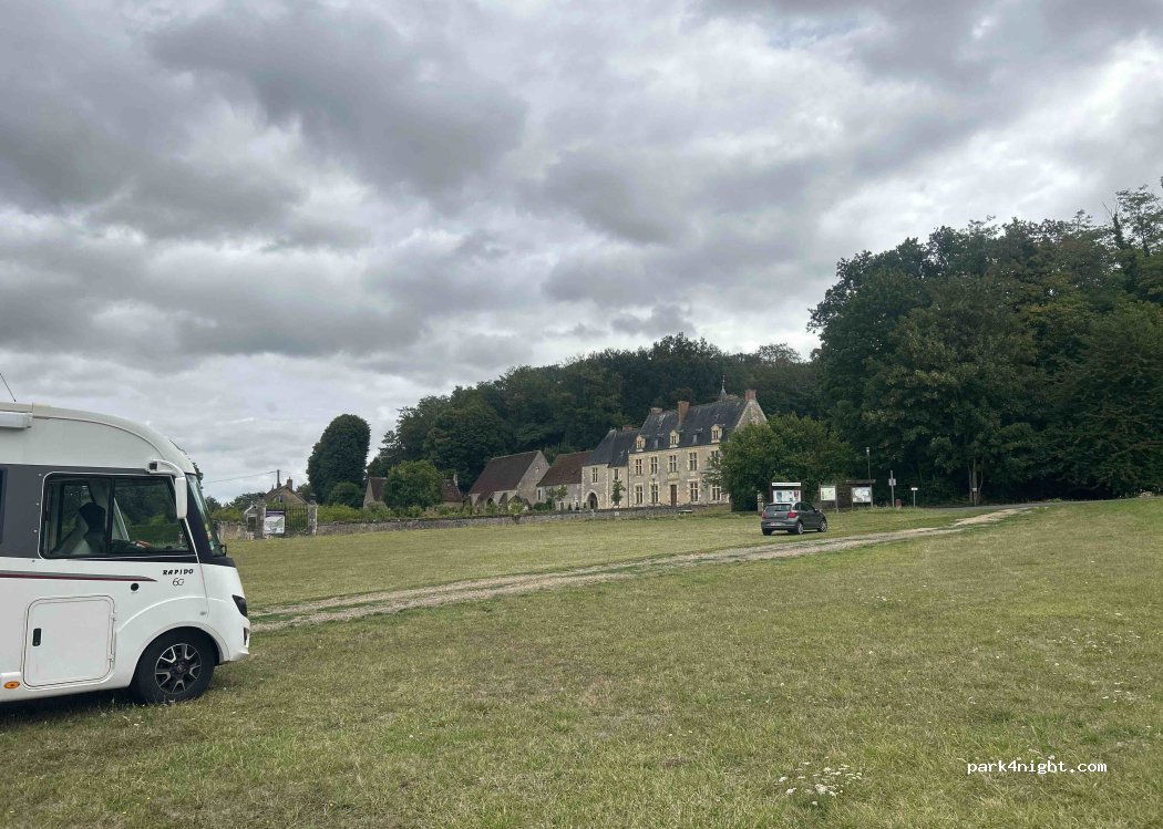 (41800) Vallée-de-Ronsard - 5 L'Allée — foto