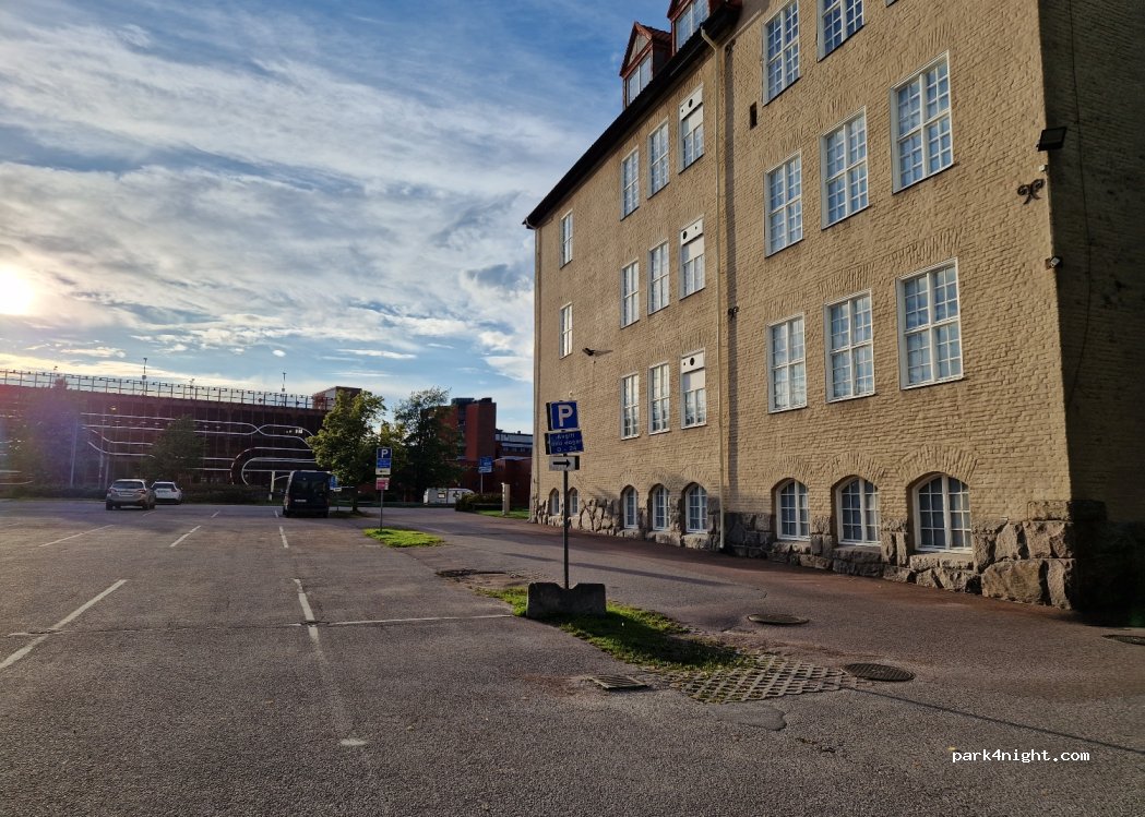 (652 30) Karlstad - 26 Rosenborgsgatan — foto 2