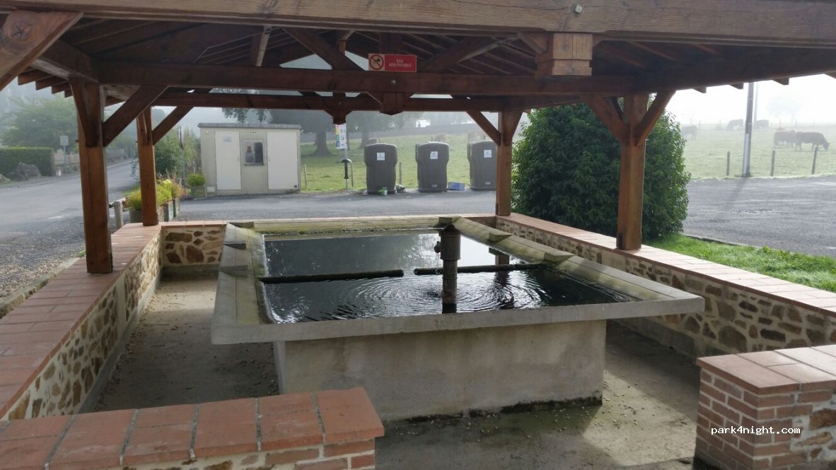 (87800) Saint-Maurice-les-Brousses - 5010A Rue des Écoles — foto