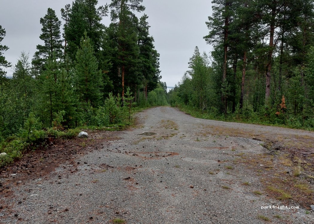 (2666) Lora - Unnamed Road — foto