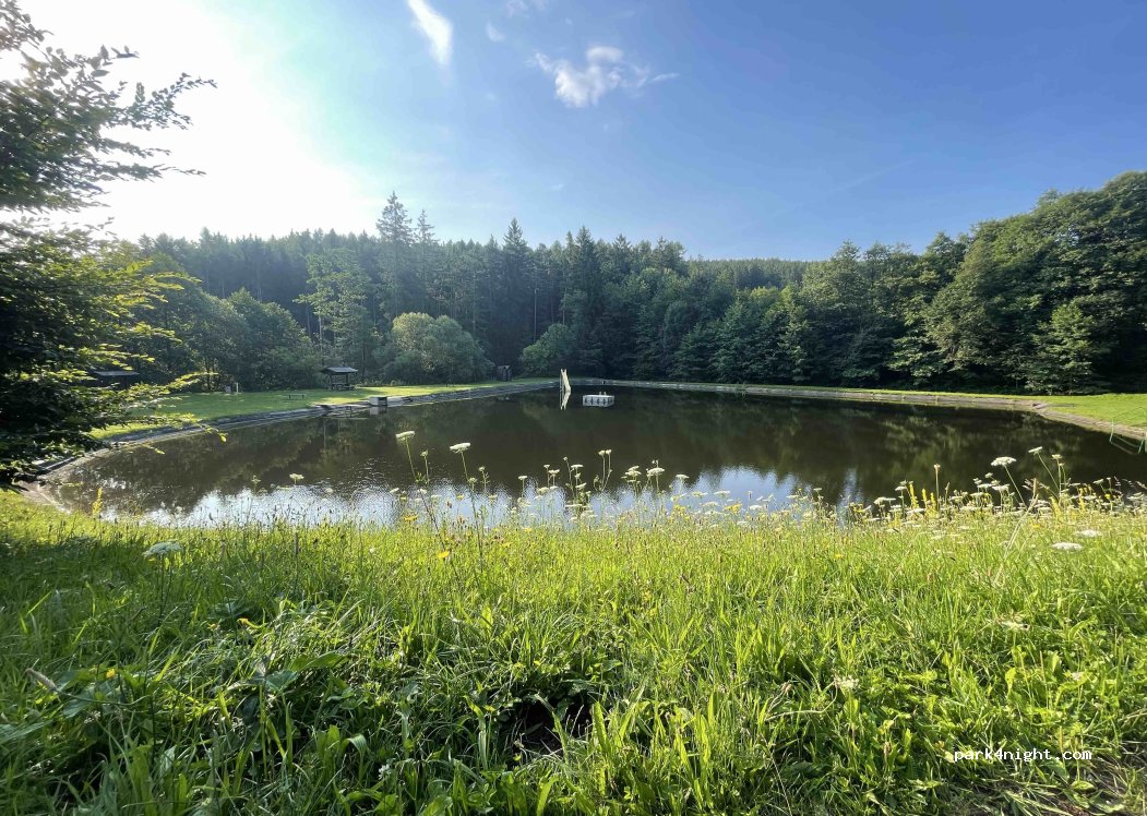 (384 22) Vlachovo Březí - Nerudova — foto 4