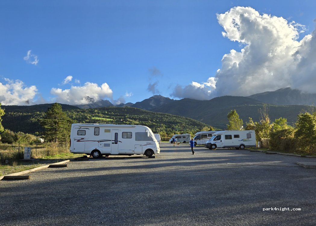 Aire de Crots — foto 5