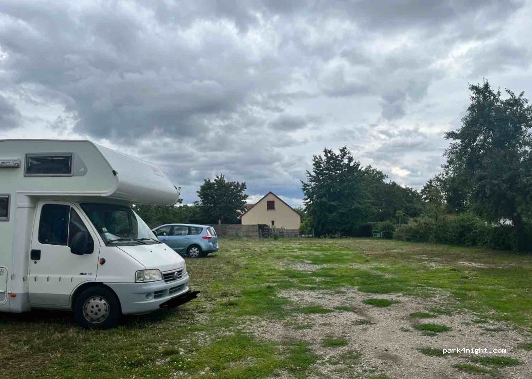 (03210) Agonges - 26 Route des Bouchereux — foto 2