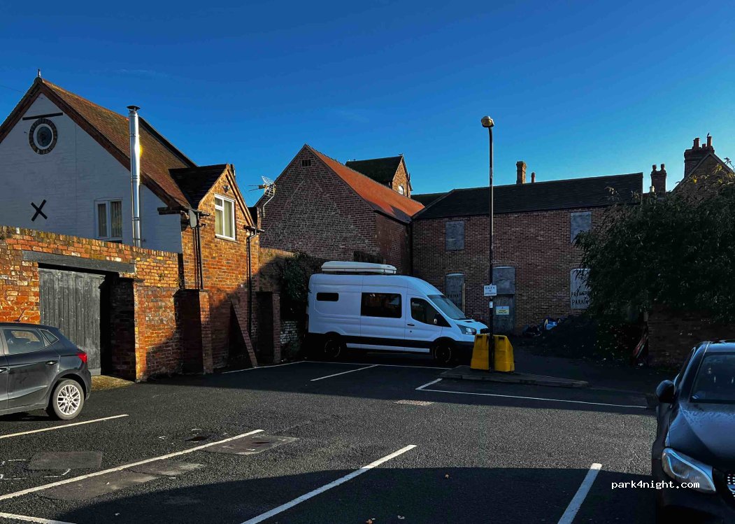 (WV16 4DD) Bridgnorth - 13 Listley Street — foto