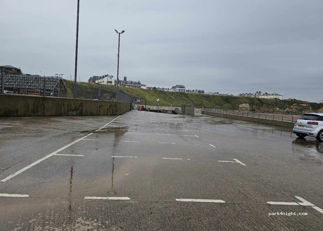 (SR7 7EY) Seaham - Unnamed Road — foto
