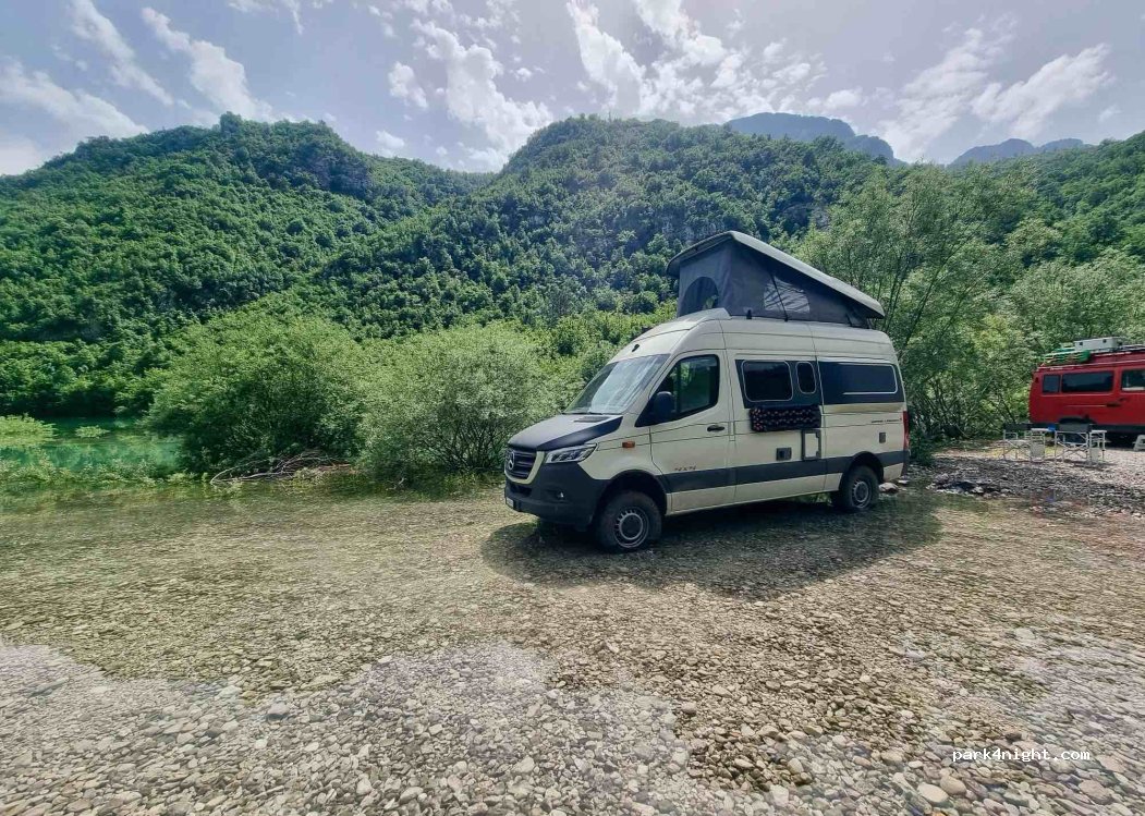 (88420) Kremenac - Unnamed Road — foto 2
